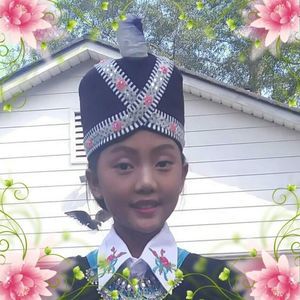 Meet your Posher, Niki